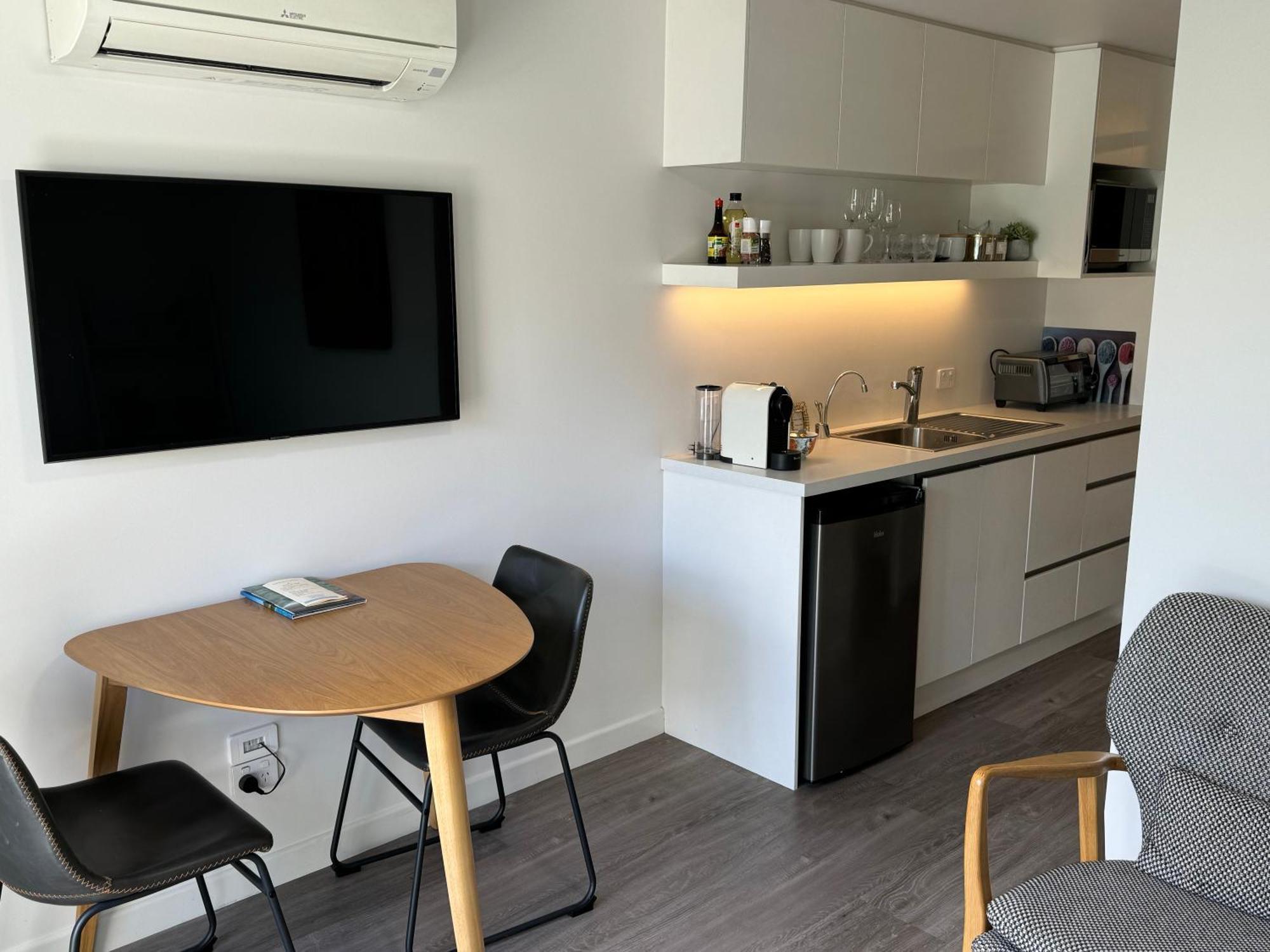 Apartment Mount Hub *